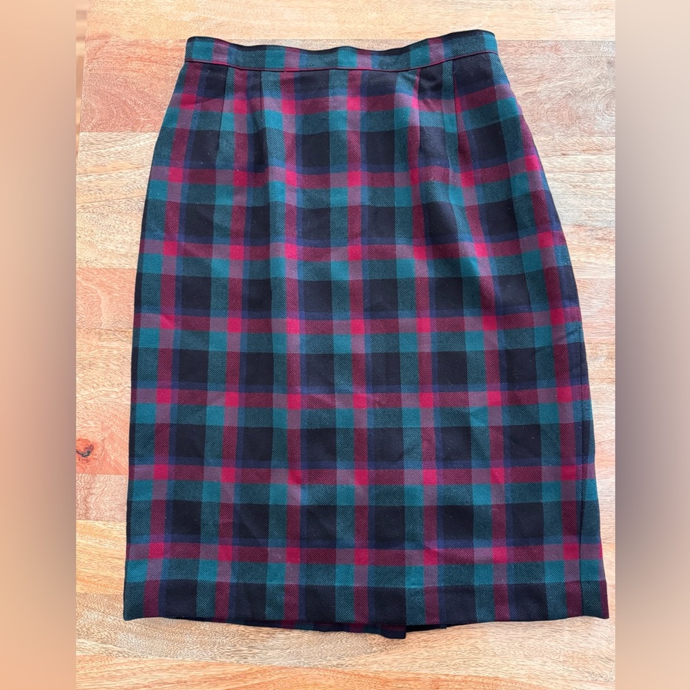 Plaid, wool skirt, size 4/6
